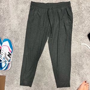 Old Navy - Breathe On Joggers - L Petite